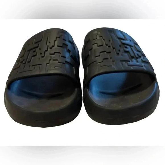 Women’s Size 11 Men’s Size 9.5 Chunky Textured Black Slide On Sandals - Picture 2 of 8